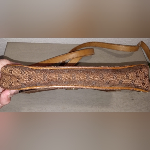 Vintage Gucci Shelly Line Shoulder Bag - 100% Authentic - Picture 4 of 5